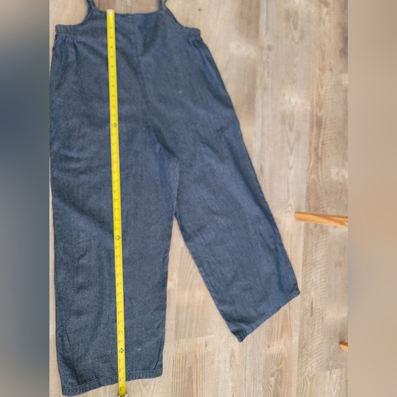 Jean - Picture 5 of 9